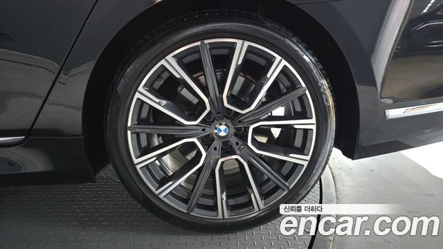 BMW 7-Series 730d xDrive M Sport