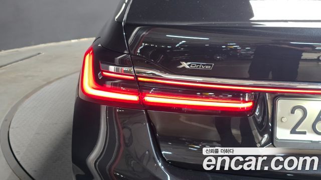 BMW 7-Series 730d xDrive M Sport