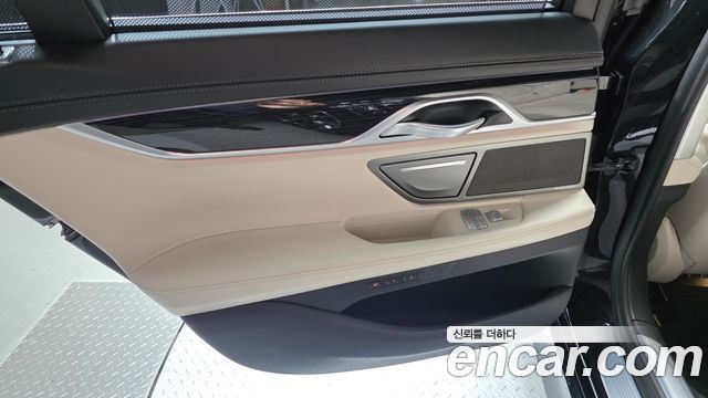 BMW 7-Series 730d xDrive M Sport