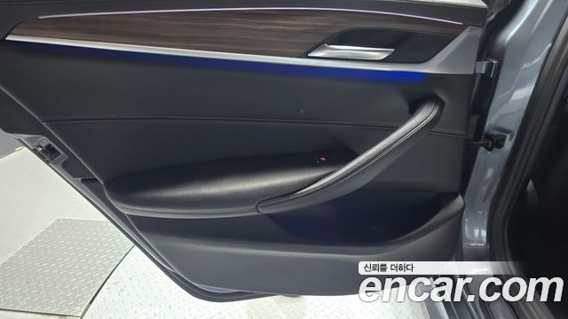 BMW 5-Series 520d M Sport Package Plus