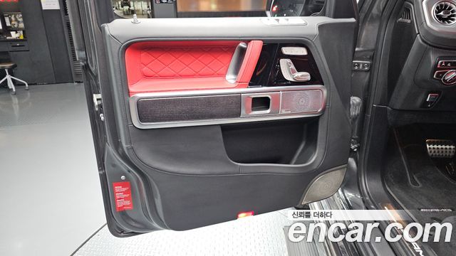 Mercedes-Benz G-Class AMG G63 Manufaktur
