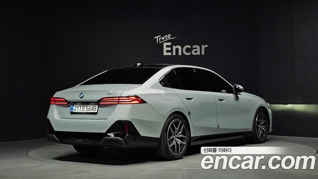 BMW 5-Series 523d M Sport