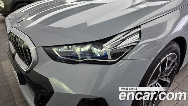 BMW 5-Series 523d M Sport