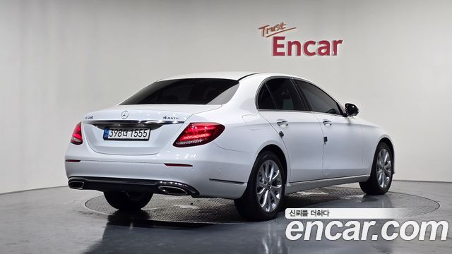 Mercedes-Benz E-Class E300 Exclusive