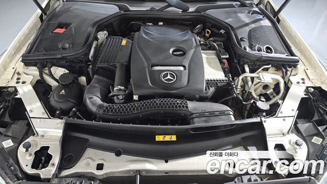 Mercedes-Benz E-Class E300 Exclusive