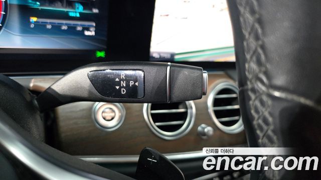 Mercedes-Benz E-Class E300 Exclusive