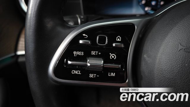 Mercedes-Benz E-Class E300 Exclusive