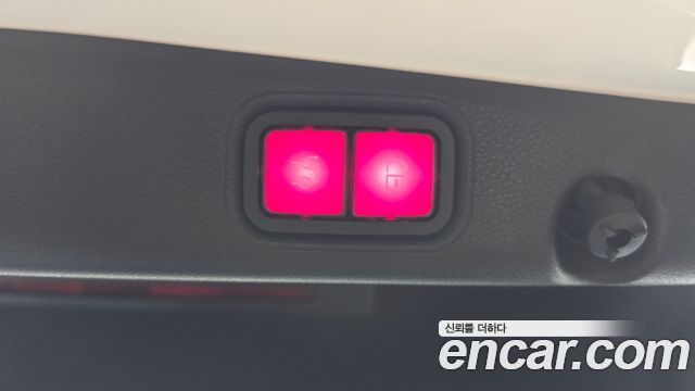 Mercedes-Benz E-Class E300 Exclusive