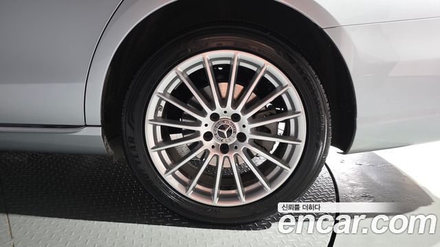 Mercedes-Benz E-Class E250 Exclusive