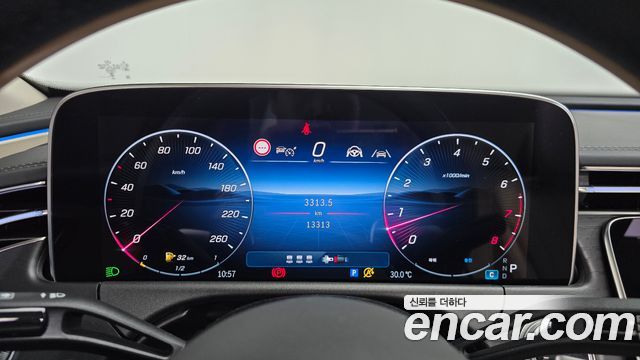 Mercedes-Benz E-Class E200 Avantgarde