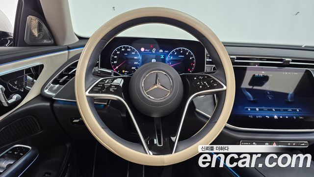 Mercedes-Benz E-Class E200 Avantgarde
