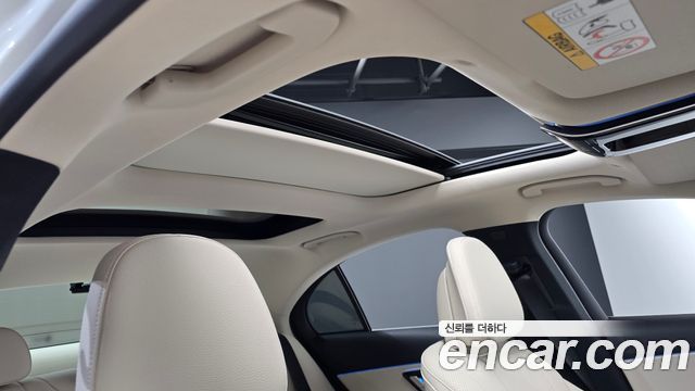 Mercedes-Benz E-Class E200 Avantgarde