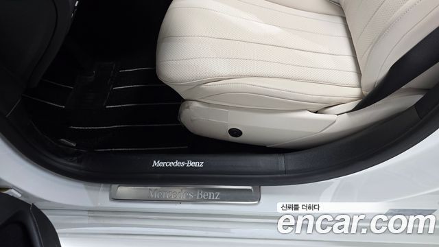 Mercedes-Benz E-Class E200 Avantgarde