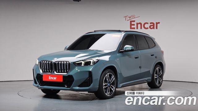 BMW iX1 xDrive 30 M Sport