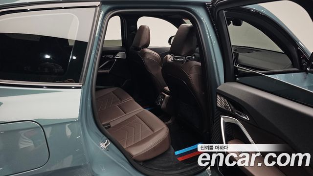 BMW iX1 xDrive 30 M Sport