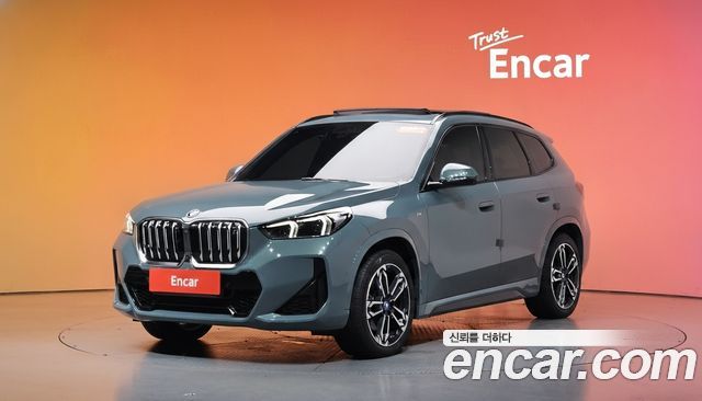 BMW iX1 xDrive 30 M Sport