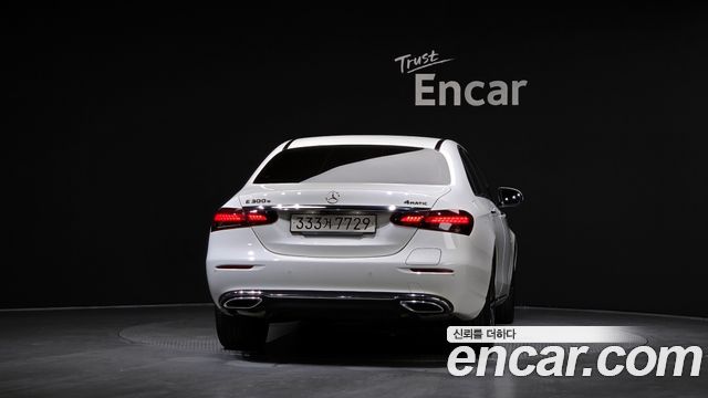 Mercedes-Benz E-Class E300e 4MATIC Exclusive