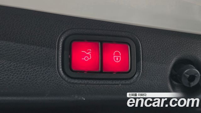 Mercedes-Benz E-Class E300e 4MATIC Exclusive