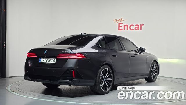 BMW 5-Series 530i xDrive M Sport