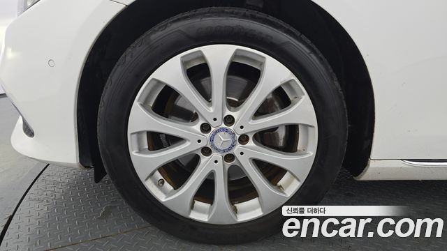 Mercedes-Benz E-Class E220d Exclusive