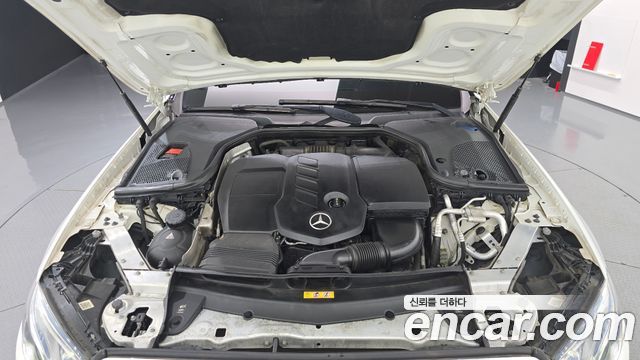 Mercedes-Benz E-Class E220d Exclusive