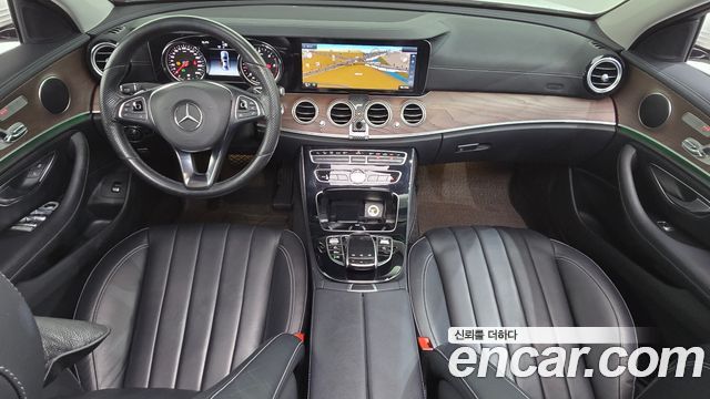 Mercedes-Benz E-Class E220d Exclusive