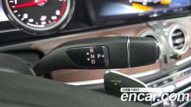 Mercedes-Benz E-Class E220d Exclusive