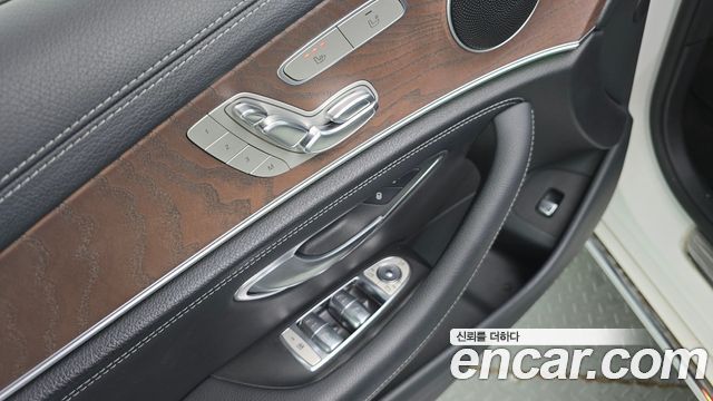 Mercedes-Benz E-Class E220d Exclusive