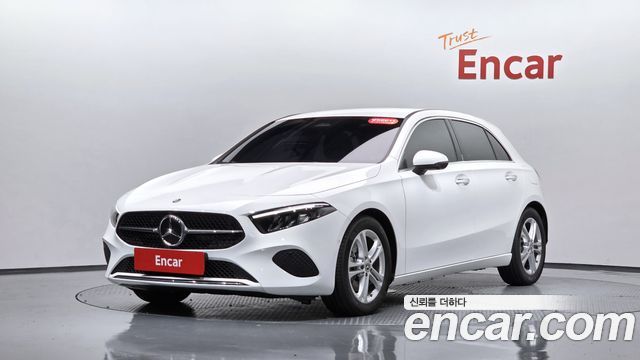 Mercedes-Benz A-Class A220 Hatchback