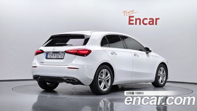 Mercedes-Benz A-Class A220 Hatchback