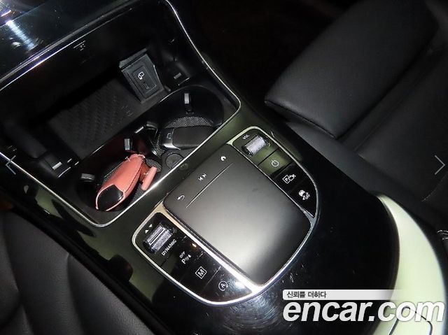 Mercedes-Benz GLC-Class GLC220 d 4MATIC
