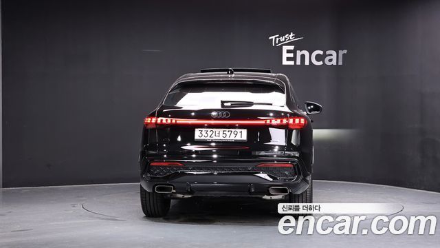 Audi Q5 40 TFSI Kwateuro S Line Sportback