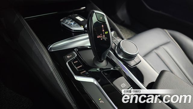 BMW 5-Series 520d Luxury Special Edition