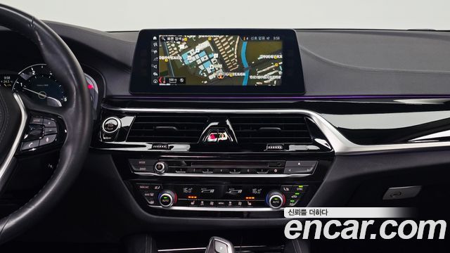 BMW 5-Series 520d Luxury Special Edition