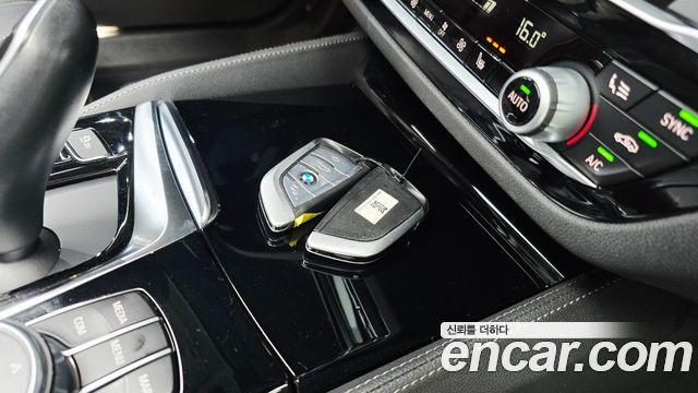 BMW 5-Series 520d Luxury Special Edition