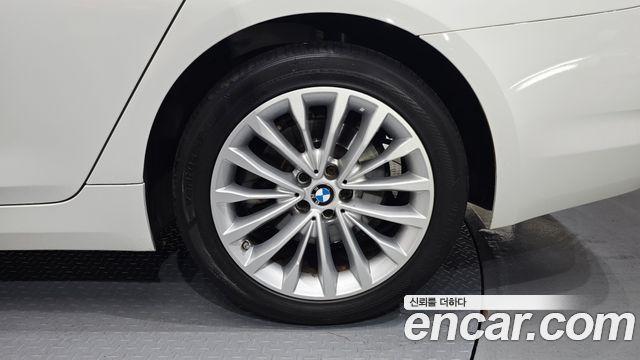 BMW 5-Series 520d Luxury Special Edition