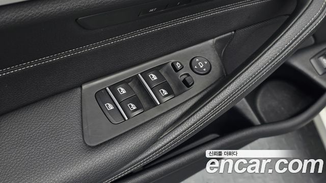 BMW 5-Series 520d Luxury Special Edition