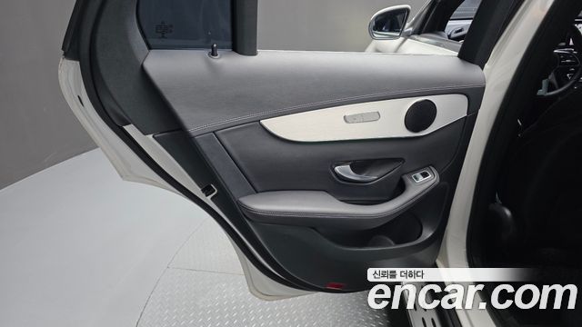 Mercedes-Benz GLC-Class GLC220 d 4MATIC