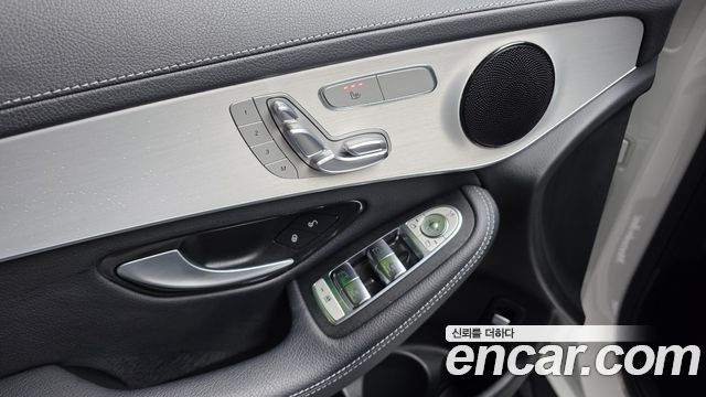 Mercedes-Benz GLC-Class GLC220 d 4MATIC