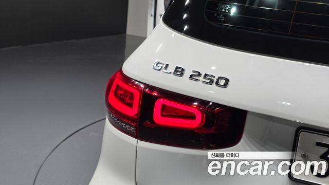Mercedes-Benz GLB-Class GLB250 4MATIC