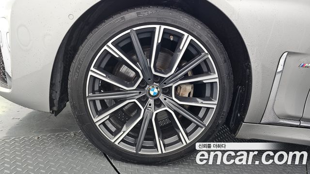 BMW 7-Series 730Ld xDrive M Sport
