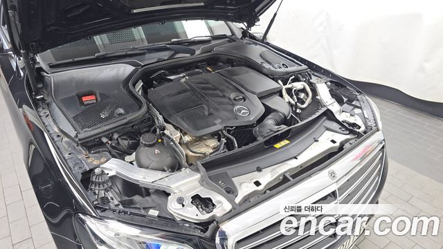 Mercedes-Benz E-Class E220d Exclusive