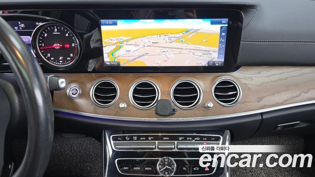 Mercedes-Benz E-Class E220d Exclusive