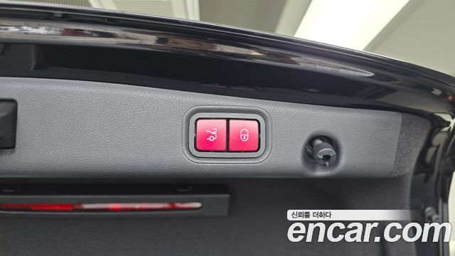 Mercedes-Benz E-Class E220d Exclusive