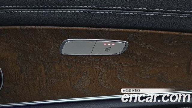 Mercedes-Benz E-Class E220d Exclusive