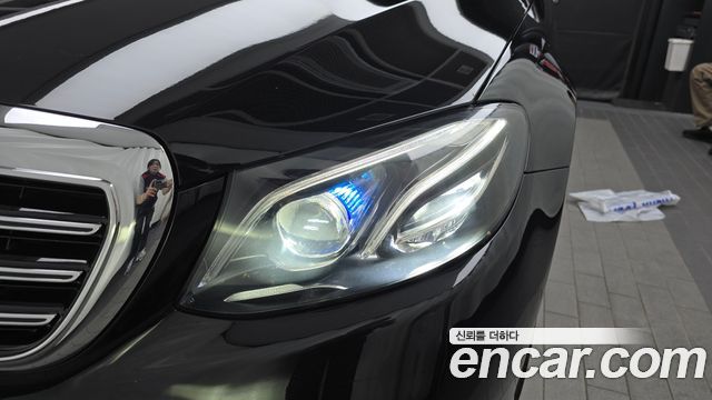 Mercedes-Benz E-Class E220d Exclusive