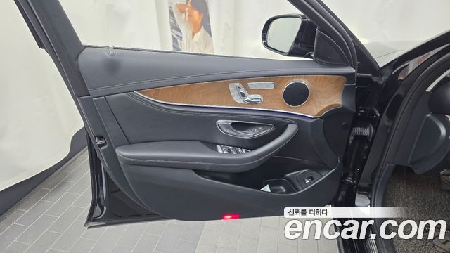 Mercedes-Benz E-Class E220d Exclusive