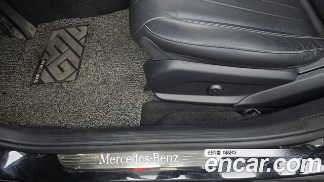 Mercedes-Benz E-Class E220d Exclusive