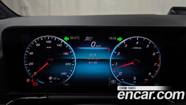 Mercedes-Benz GLA-Class GLA220
