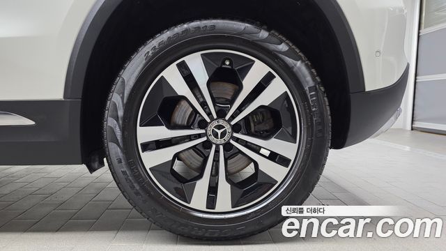 Mercedes-Benz GLA-Class GLA220